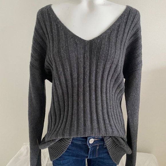 Deep V Knit Sweater - Picture 2 of 3